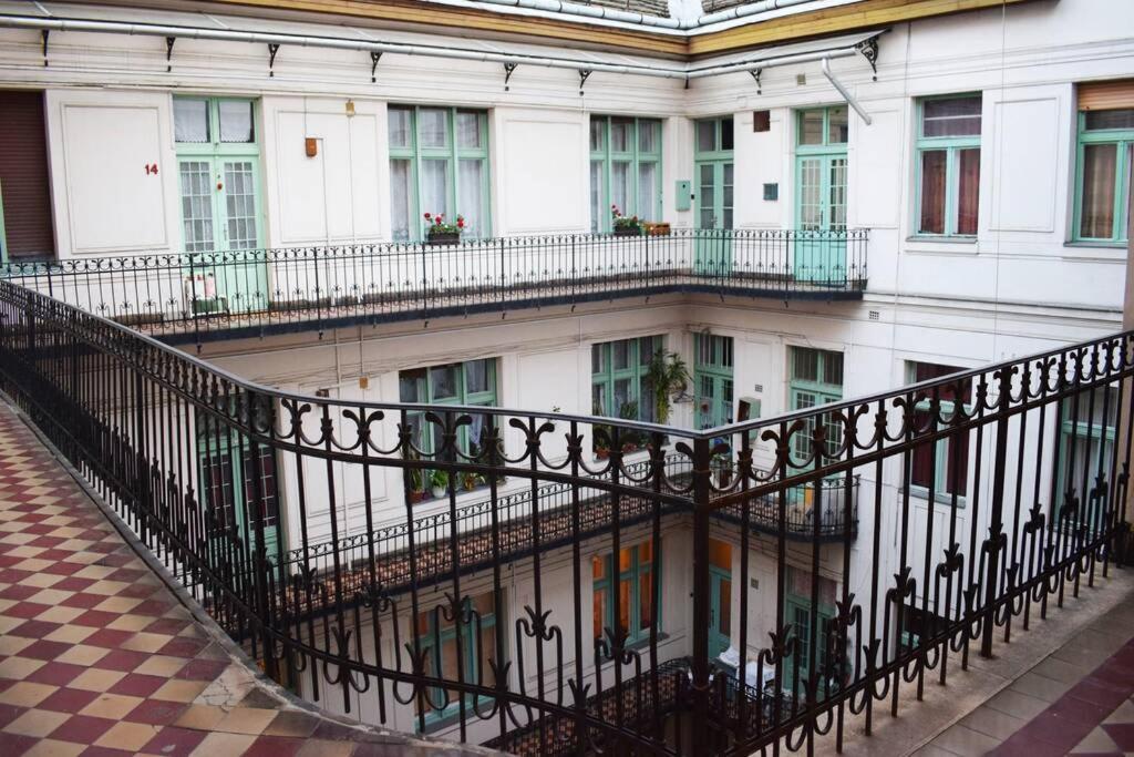 Cosy Apartment Just Next To Parliament Budapeszt Zewnętrze zdjęcie